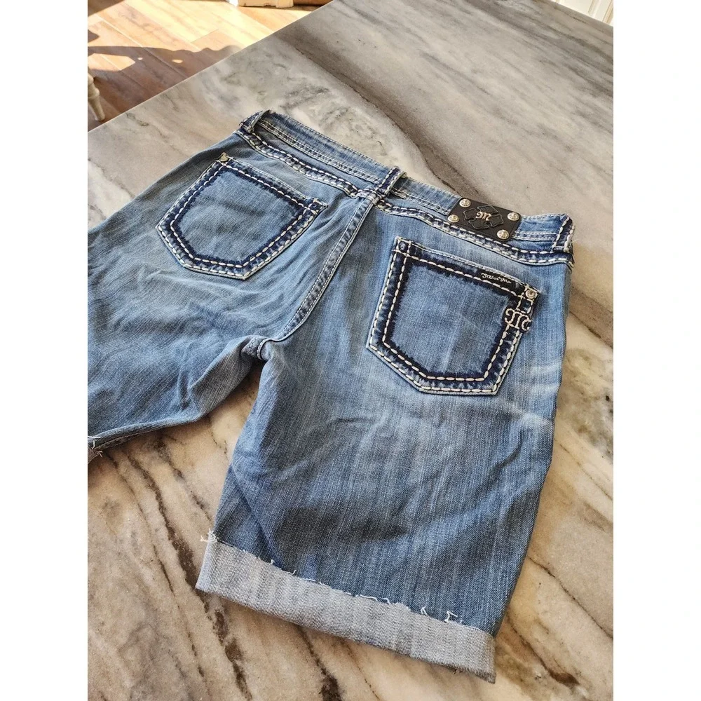 Miss Me Cut Off Bermuda Denim Shorts Medium Wash Blue Size 31